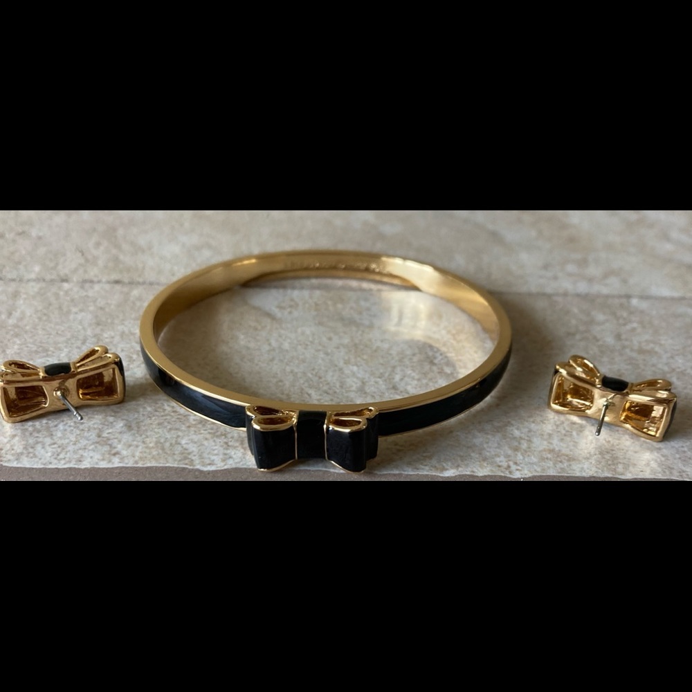 KATE SPADE BANGLE & EARRING SET